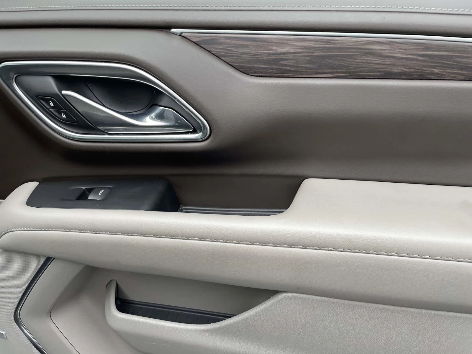 2021 Chevrolet Tahoe Z71 - Photo 8
