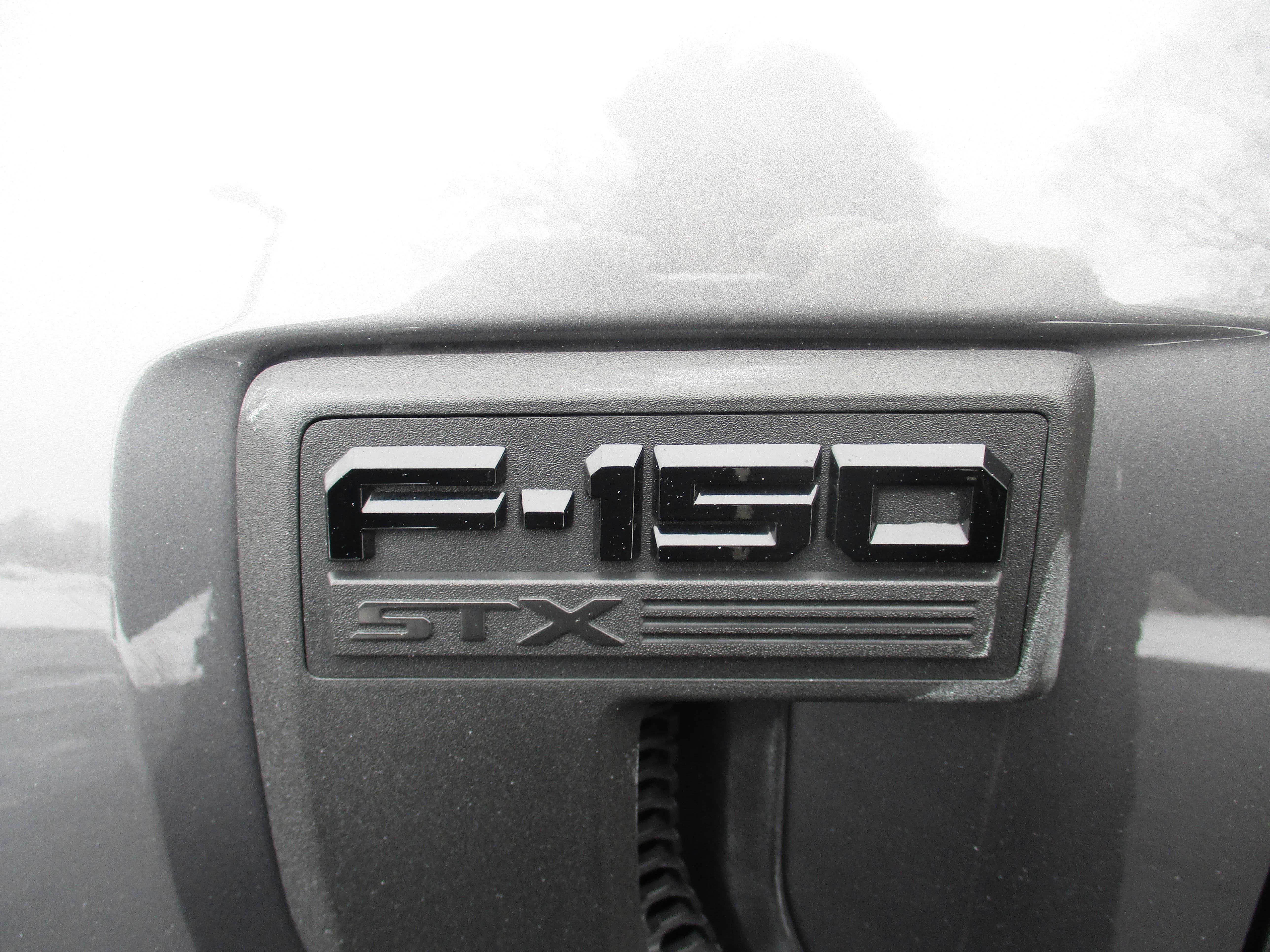 Used 2023 Carbonized Gray Metallic Ford XL image 12