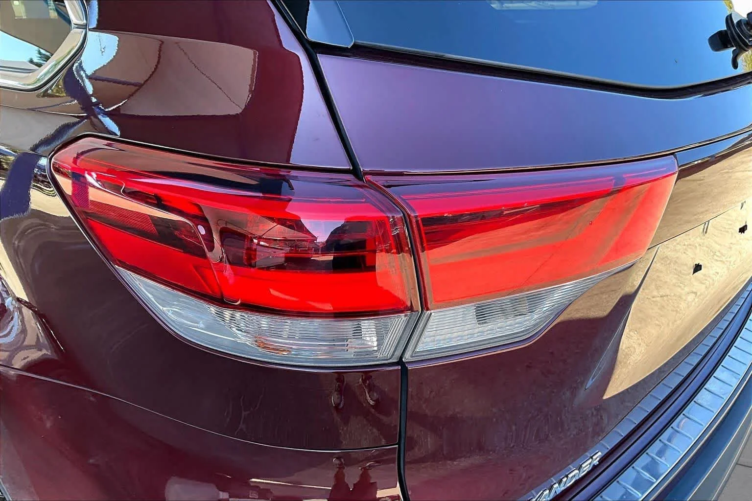 Used 2017 Ooh La La Rouge Mica Toyota Limited image 29