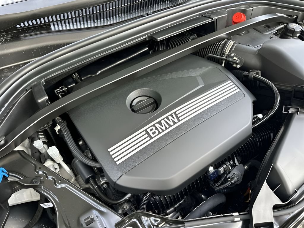 Certified Used 2026 Alpine White BMW xDrive28i image 30