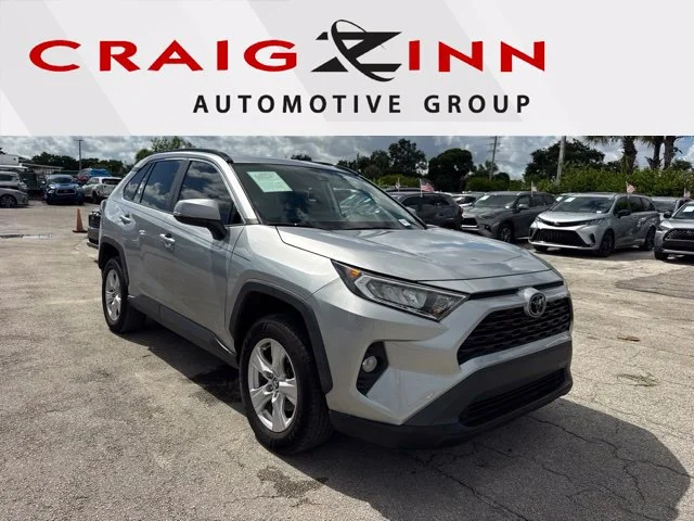 Used 2020 Silver Toyota XLE image 1