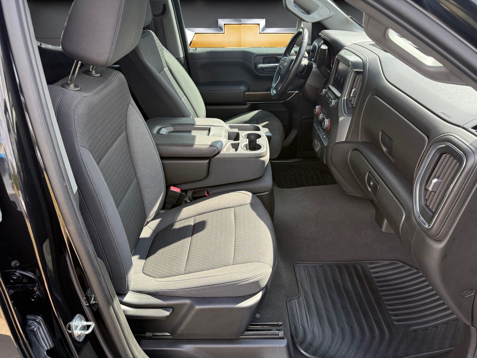 Used 2022 MOSAIC BLACK METALLIC Chevrolet LT image 12