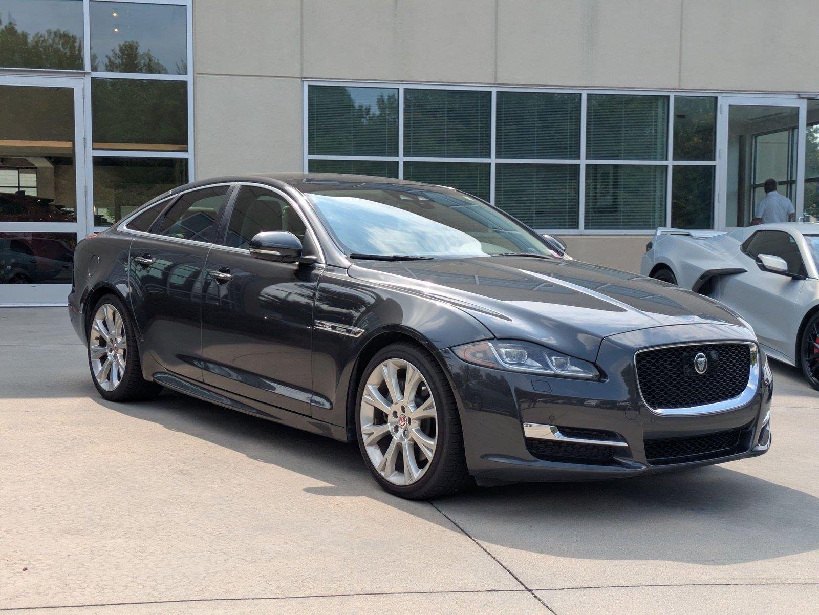 Used 2019 Carpathian Grey Premium Metallic Jaguar XJ R-Sport image 4