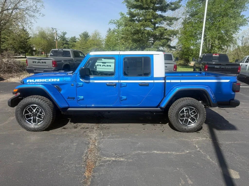 New 2026 Hydro Blue Pearl-Coat Exterior Paint Jeep Rubicon image 5