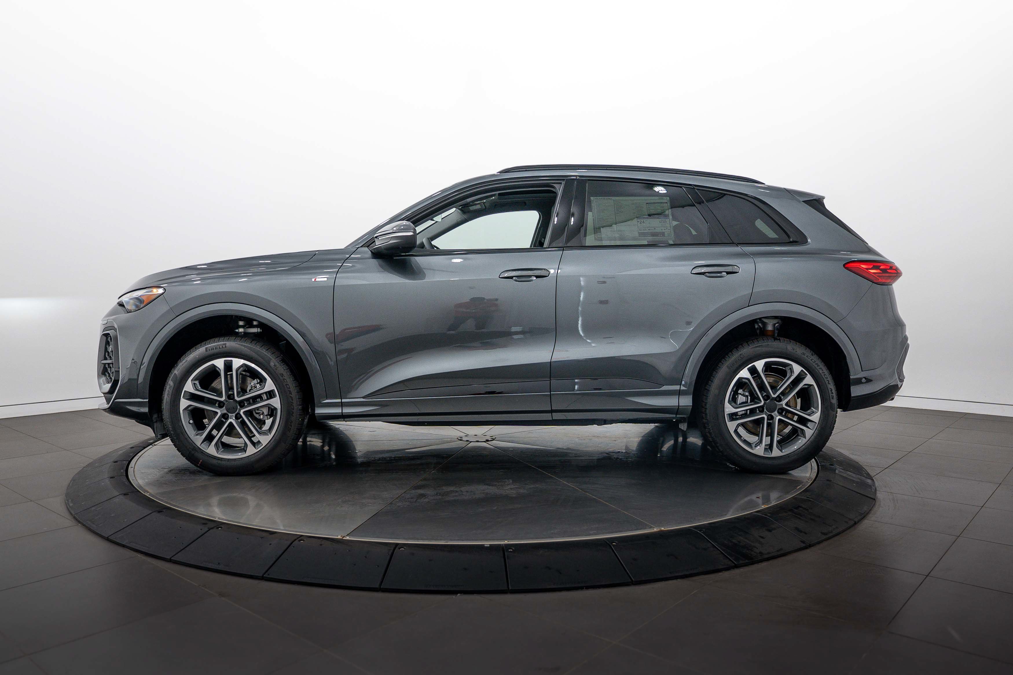 New 2026 Daytona Gray Audi Premium image 6