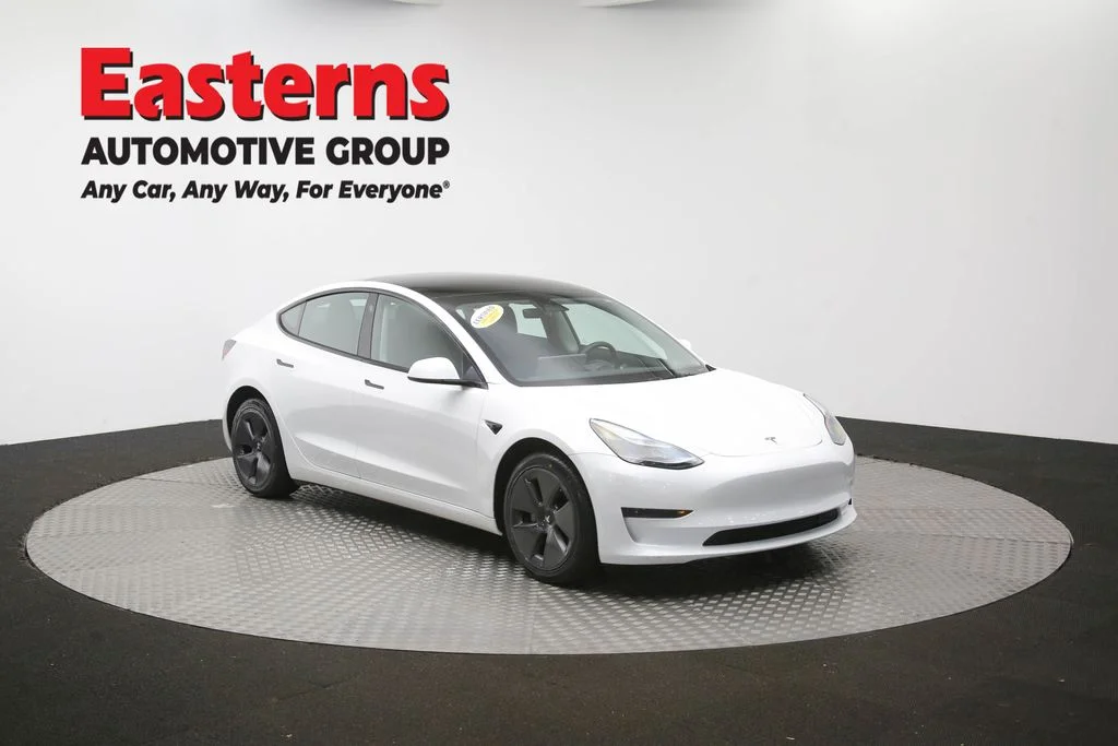Used 2023 White Tesla Base image 44