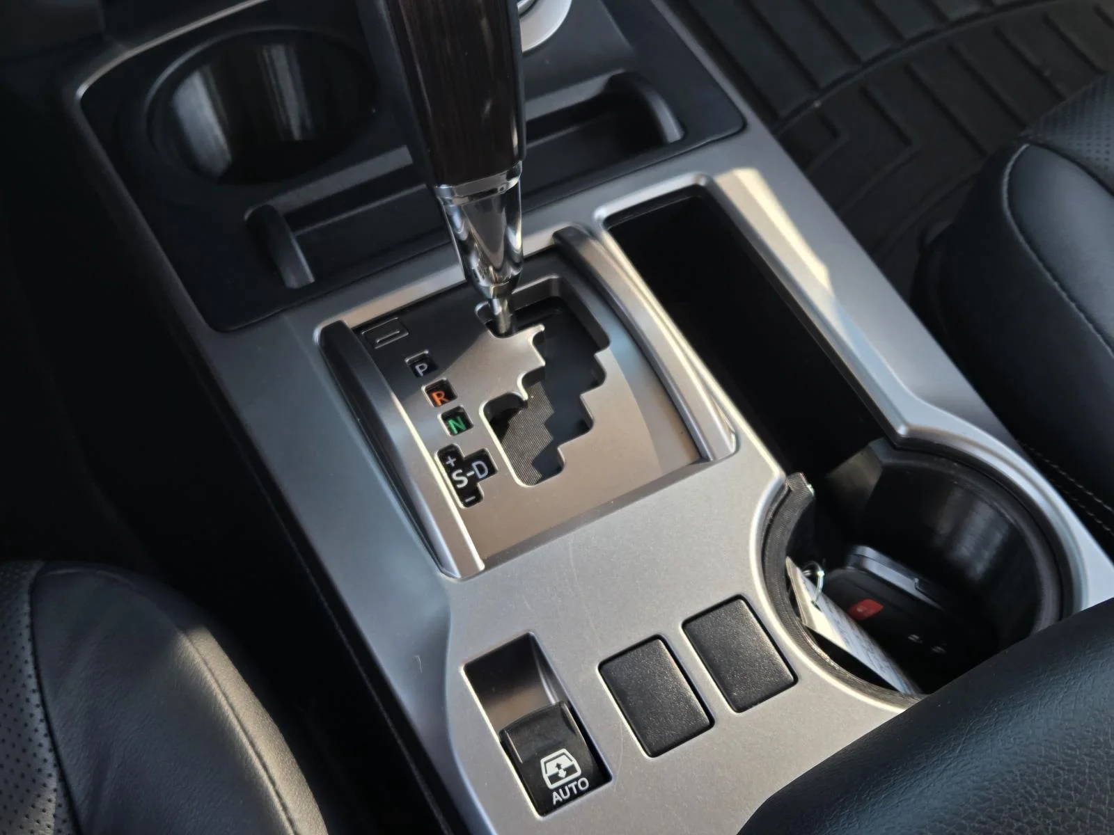 Used 2024 Classic Silver Metallic Toyota Limited image 30