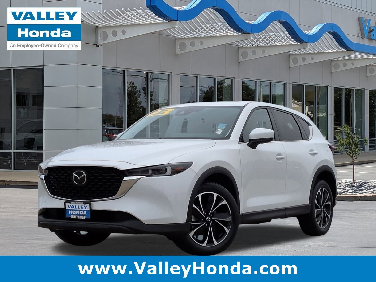 2023 Mazda CX-5 S Premium package