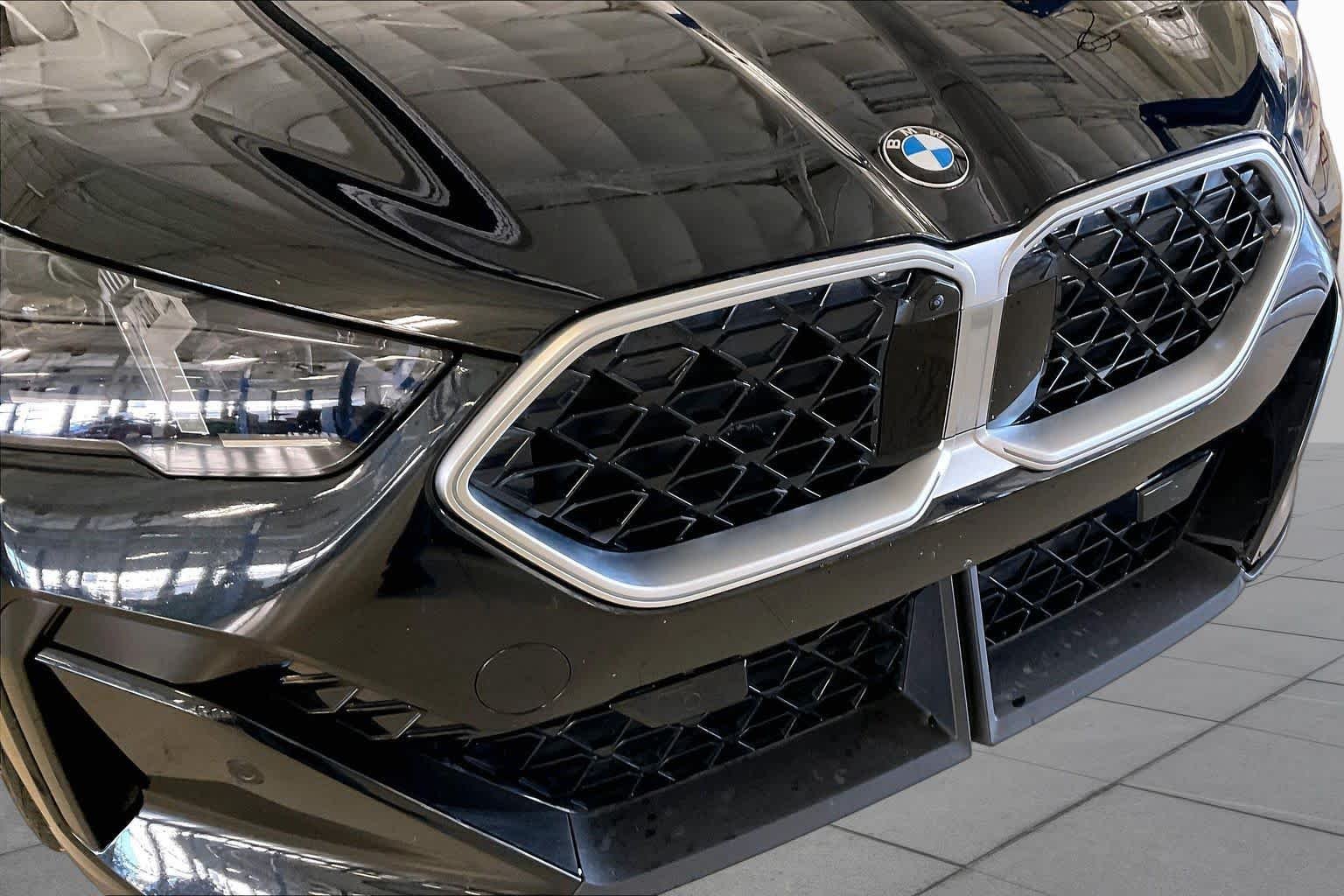 Used 2026 Black Sapphire Metallic BMW xDrive28i image 30