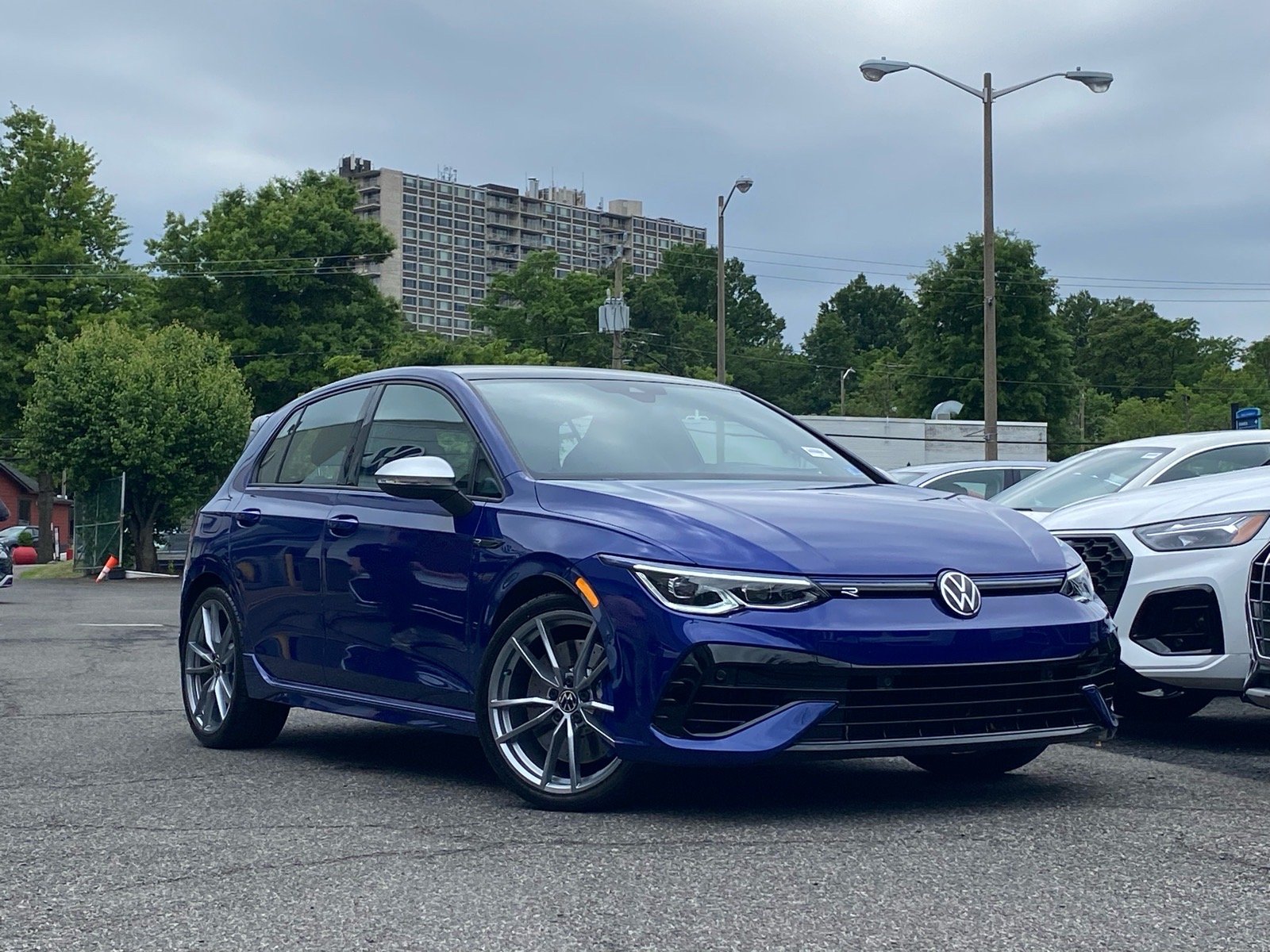 2024 Volkswagen Golf R Golf R 4-door DSG's photo