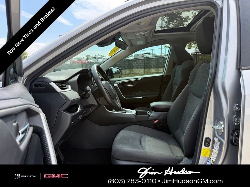 Used 2022 Silver Toyota XLE image 24