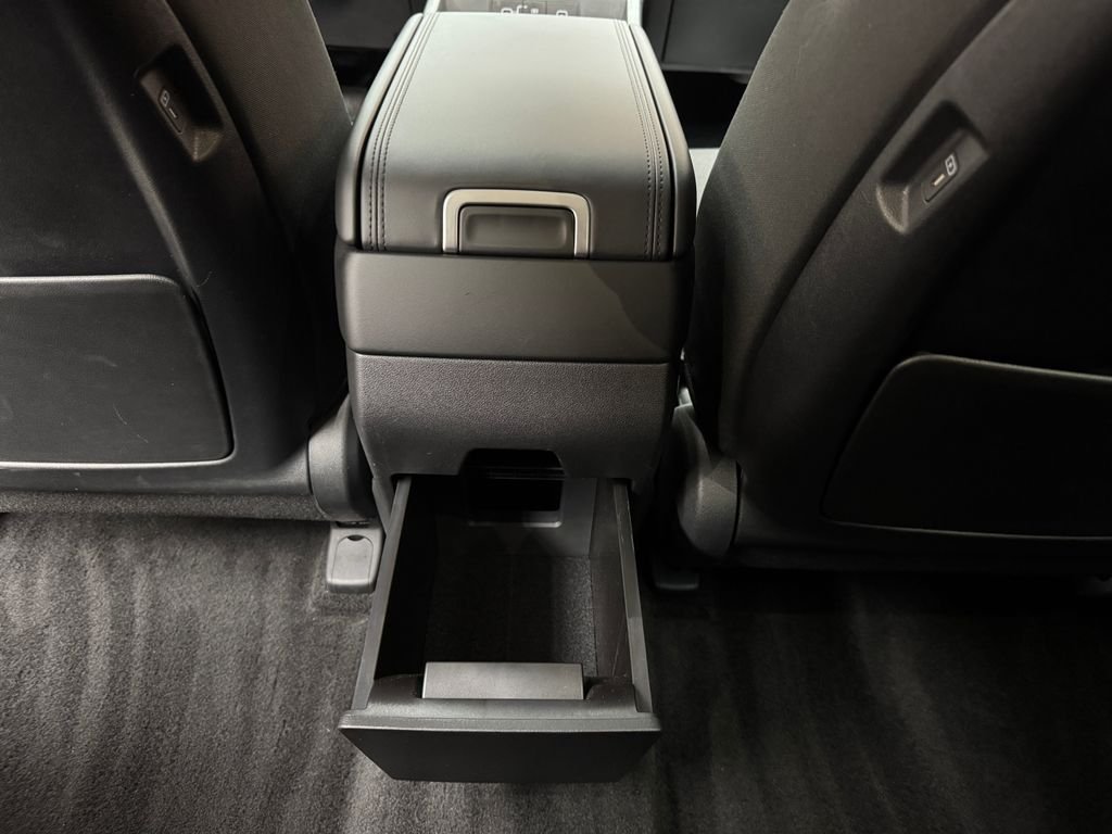 Certified Used 2025 White Hyundai SE image 12