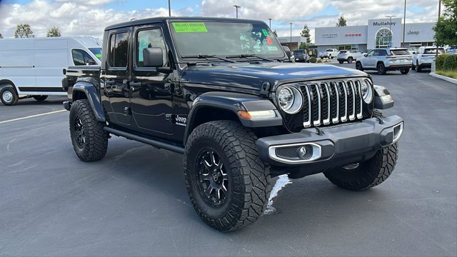 2020 Jeep Gladiator Overland's photo