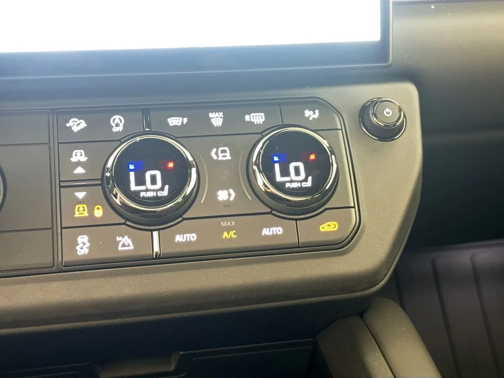 New 2026 Sargasso Blue Land Rover OCTA image 16