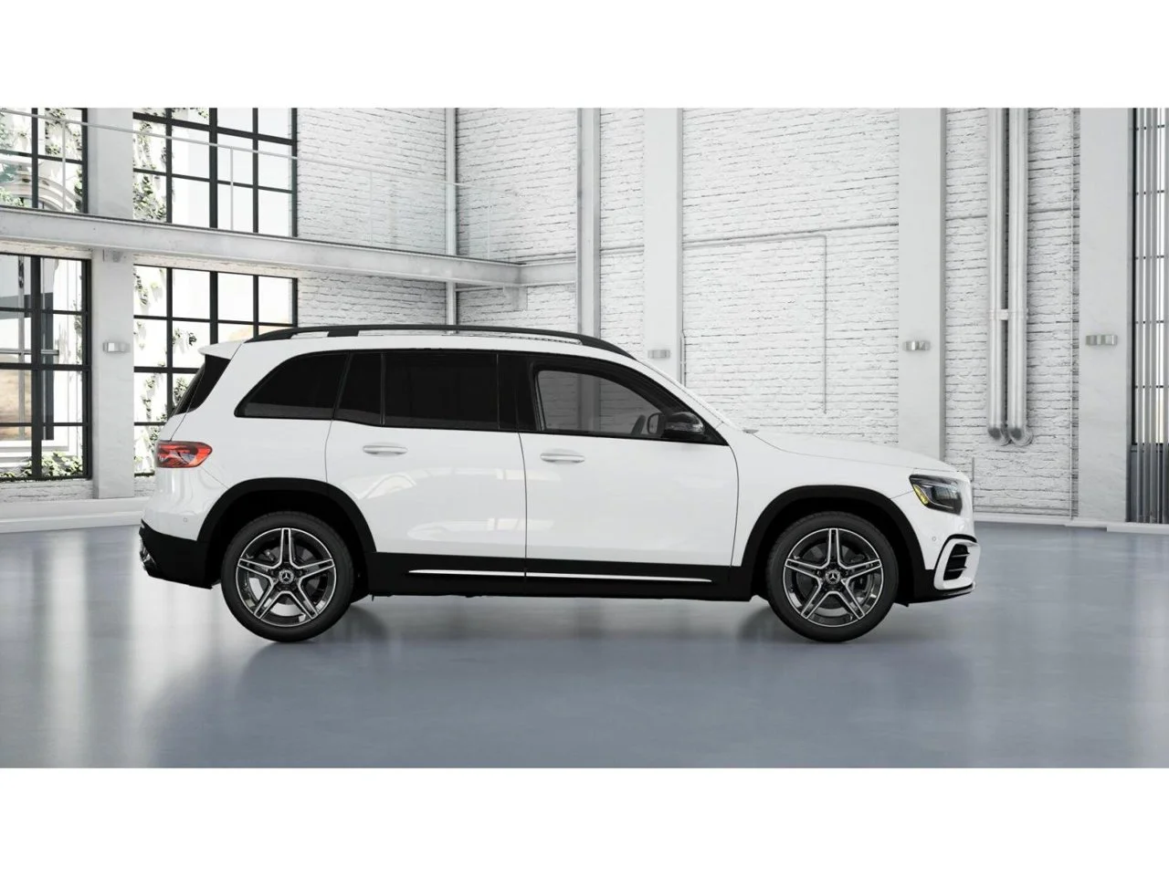 New 2026 Polar White Mercedes-Benz GLB 250 image 2