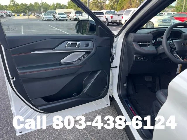 New 2026 Star White Metallic Tri-Coat Ford ST image 4