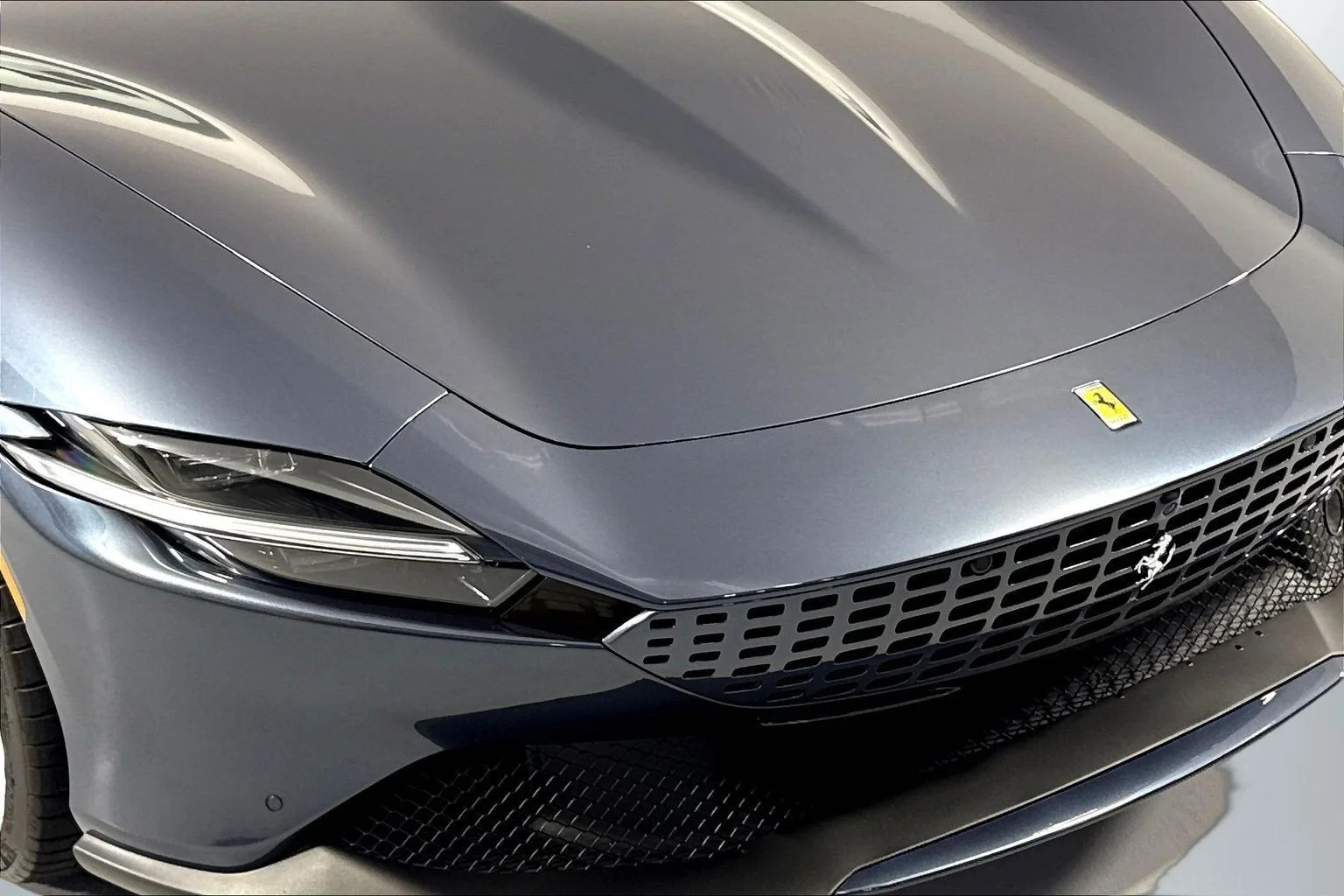Used 2024 Blu Roma Ferrari Spider image 30