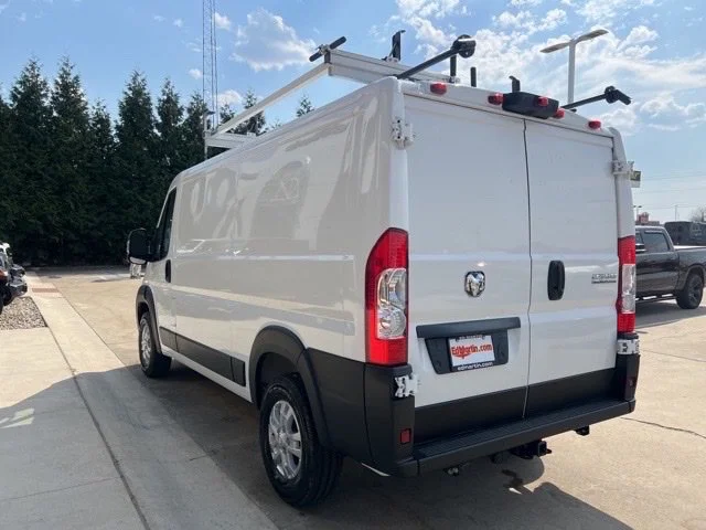 Used 2025 White Ram SLT image 5