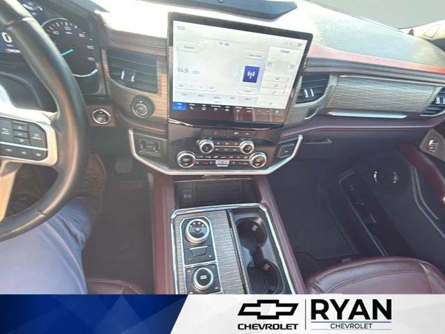 Used 2023 White Ford Limited image 22