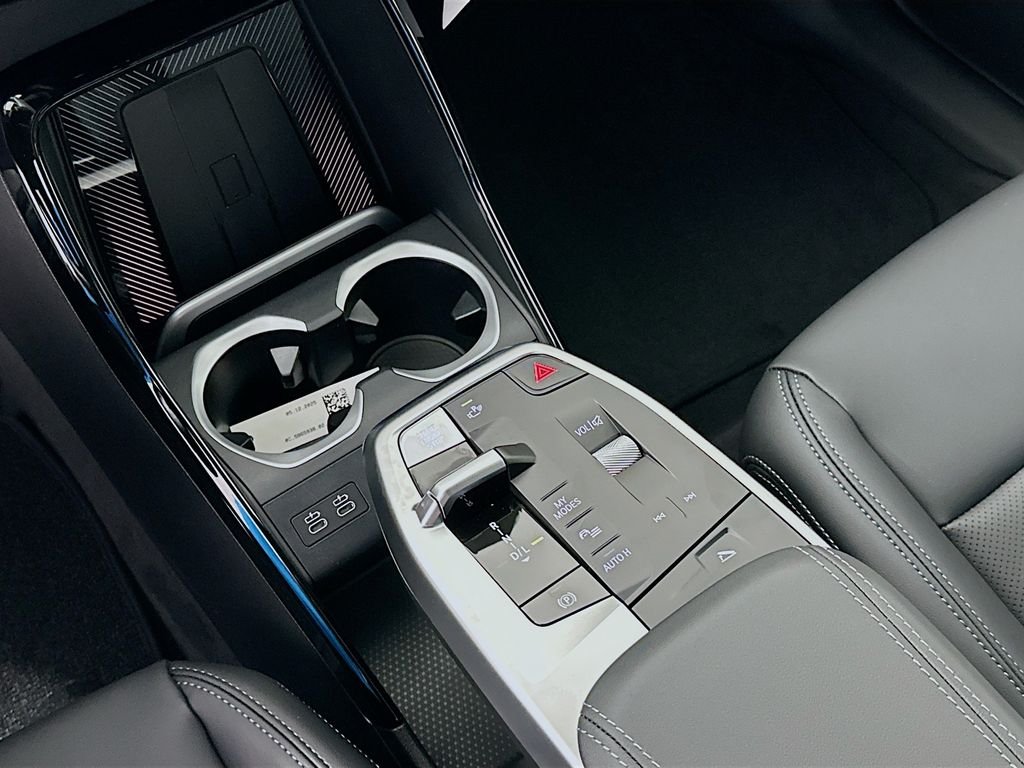 Used 2026 Space Silver Metallic BMW xDrive28i image 15
