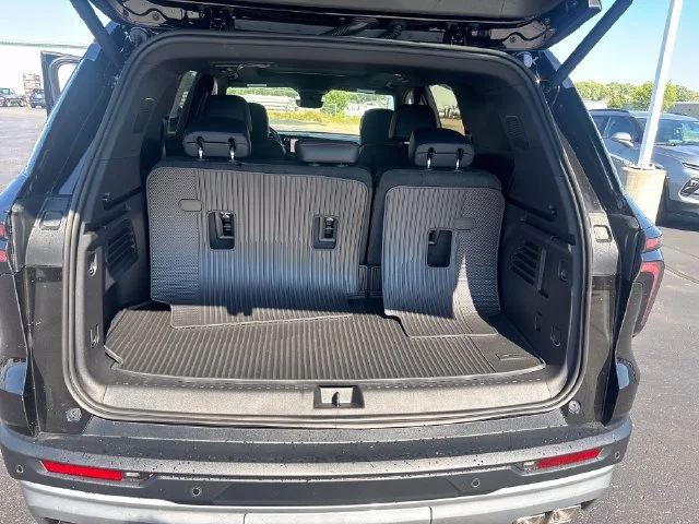 New 2026 Mosaic Black Metallic Chevrolet Z71 image 23