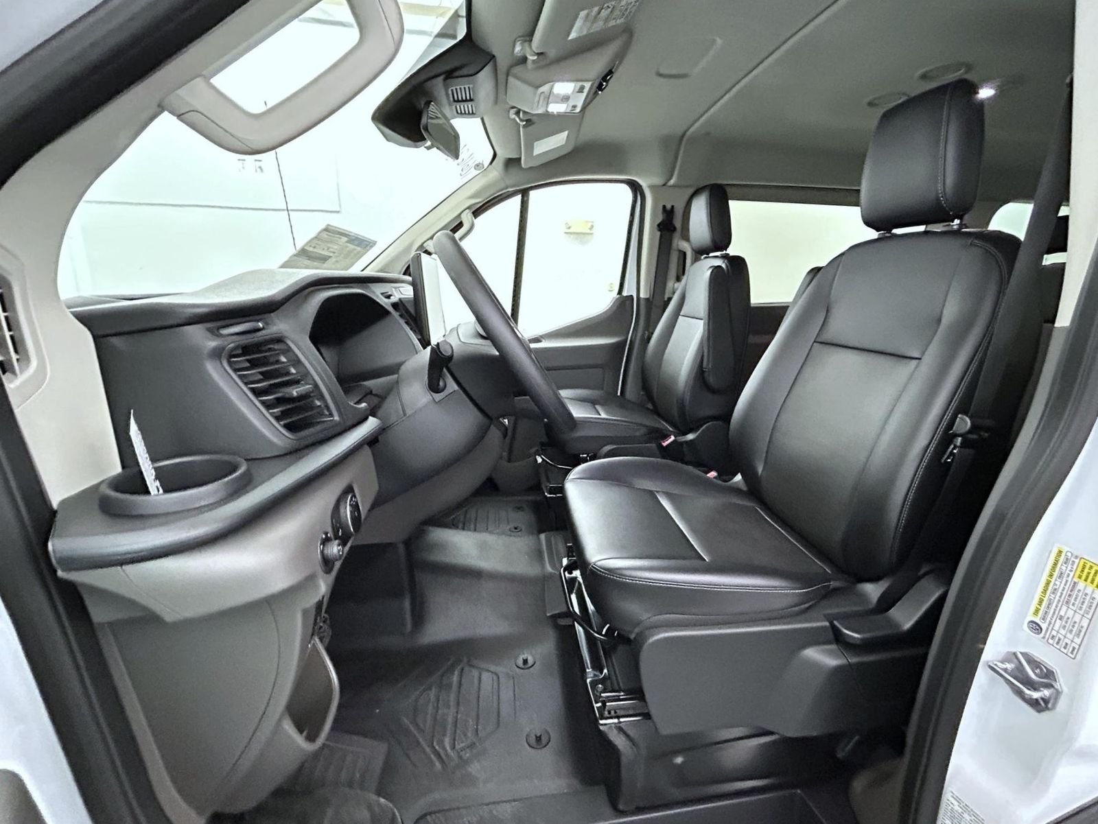 New 2026 Oxford White Ford XL image 10