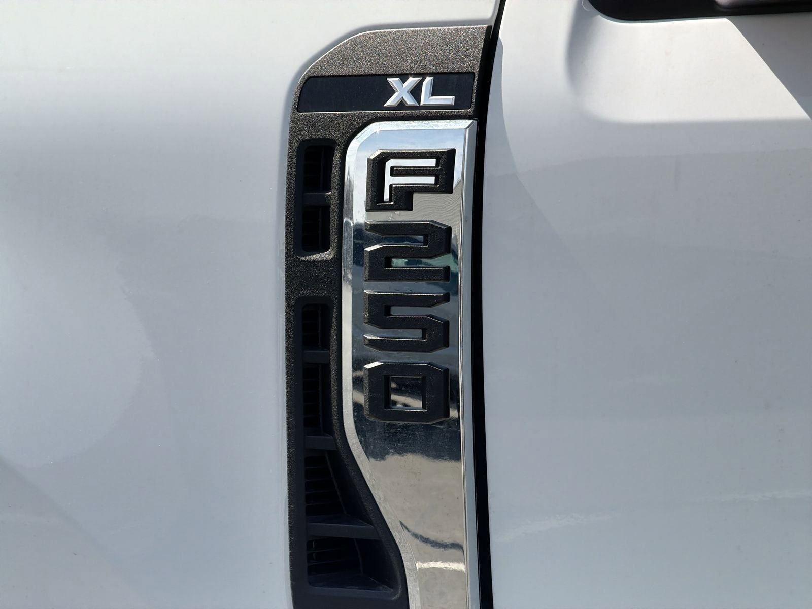 New 2026 Oxford White Ford F-250® XL image 13