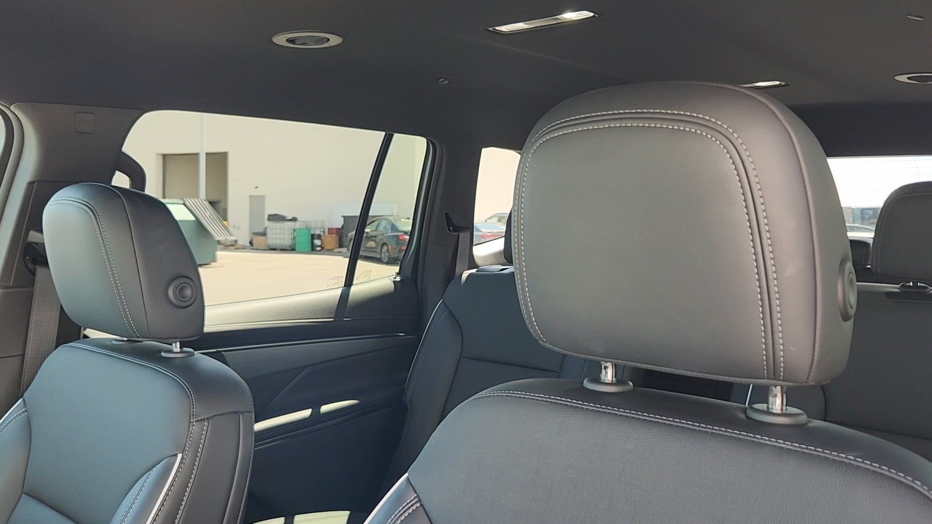 Used 2025 Summit White Buick Preferred image 10