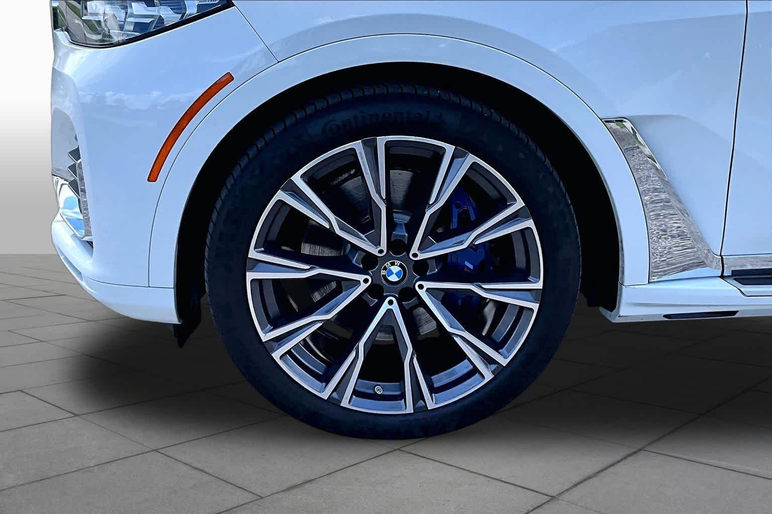 Used 2021 Alpine White BMW xDrive40i image 11