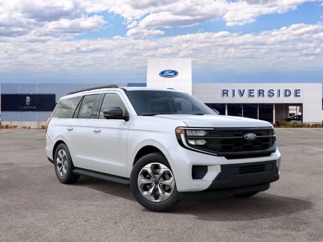 New 2027 Star White Metallic Tri-Coat Ford Active image 4
