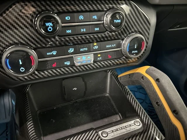 Used 2022 Gray Ford Badlands image 16