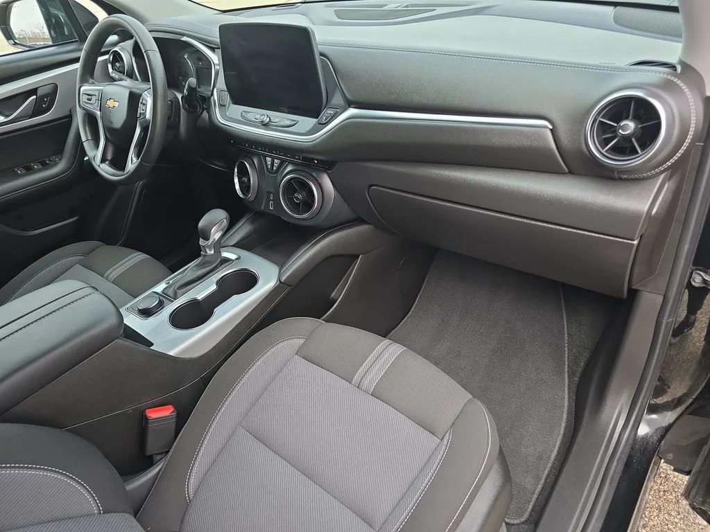 2025 Chevrolet Blazer 2LT - Photo 30