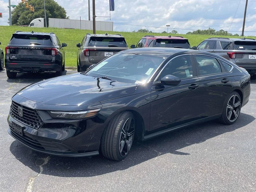 Certified Used 2025 Black Honda Sport image 7