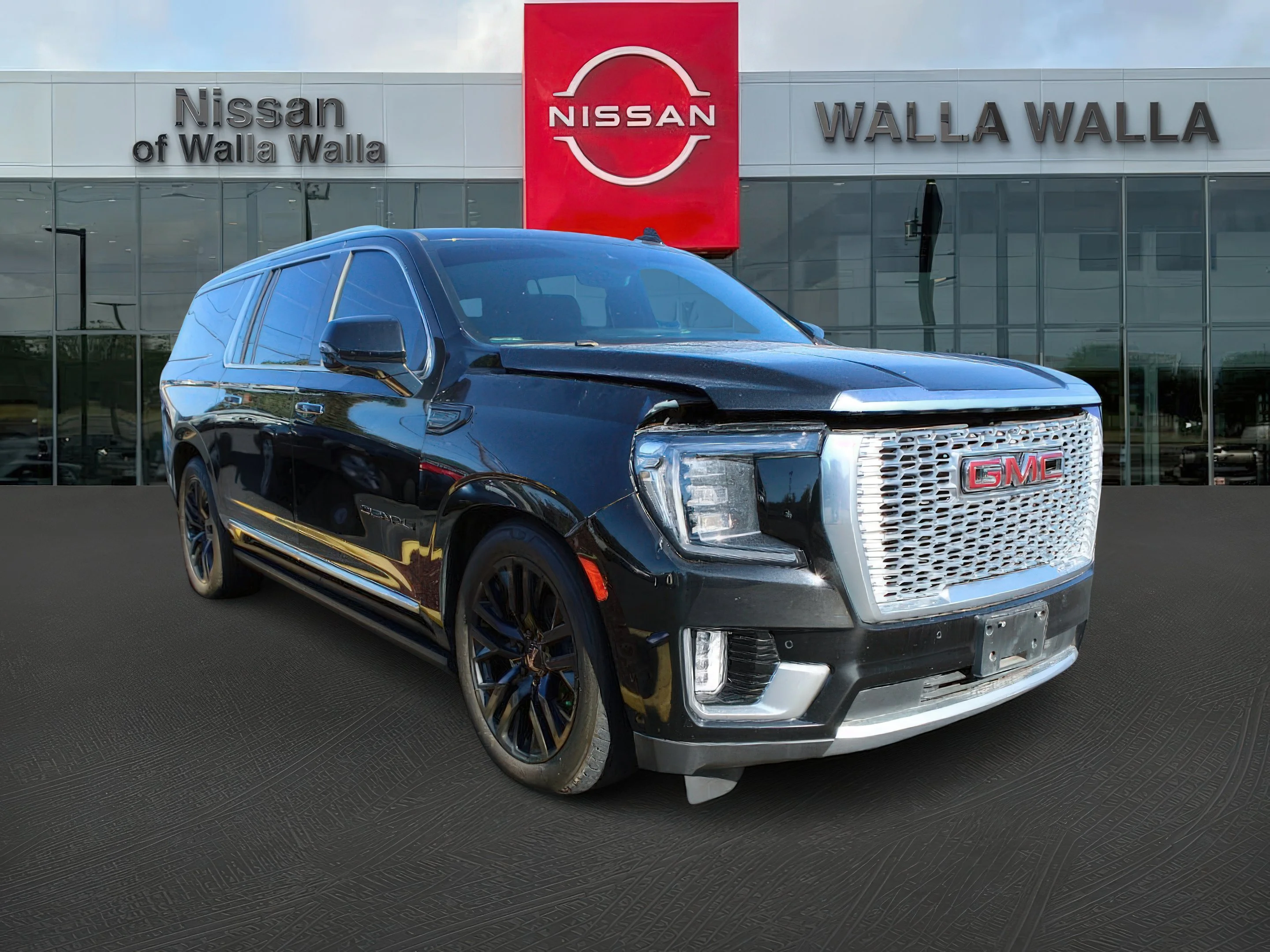 2023 GMC Yukon Denali AWD's photo
