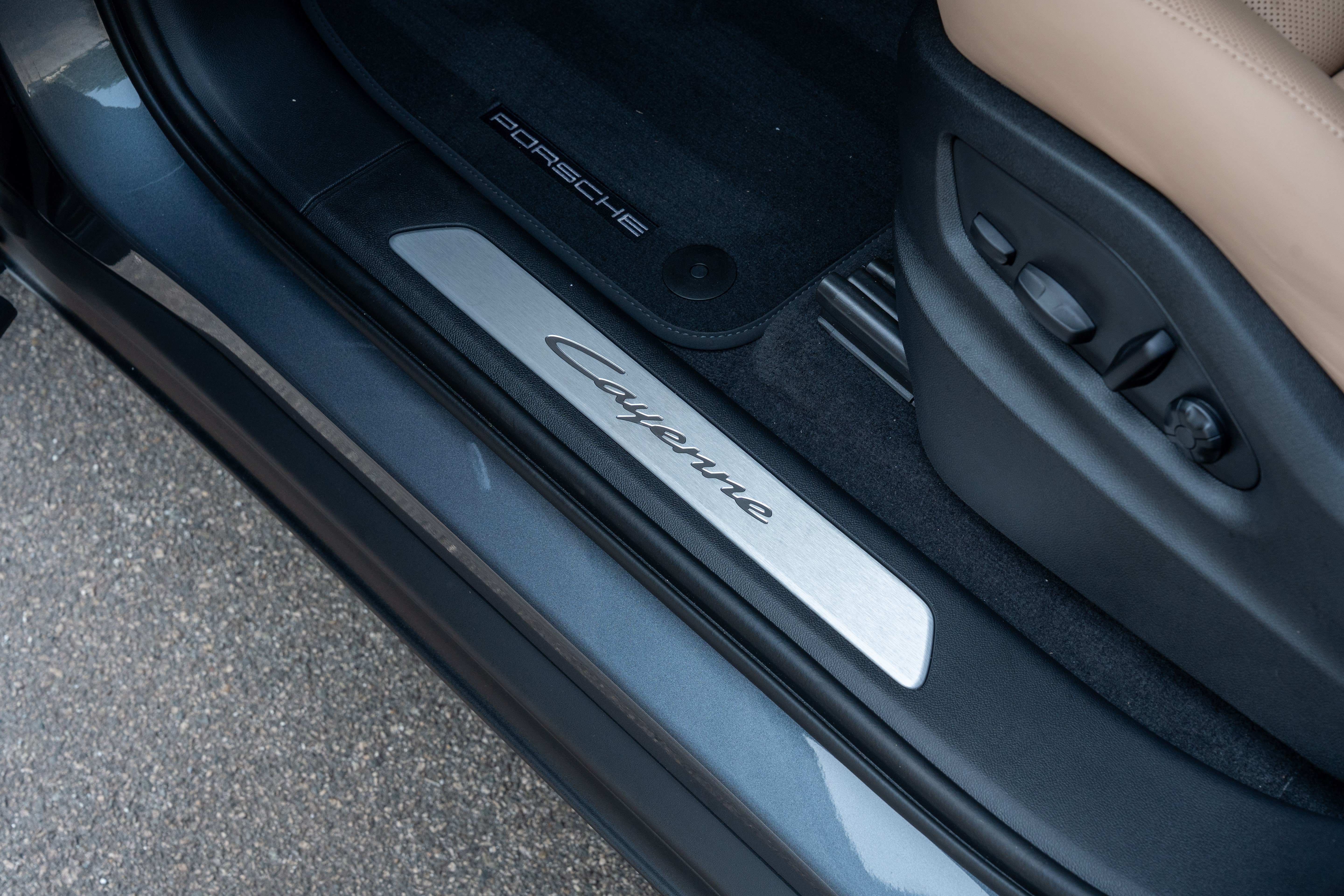 New 2026 Vanadium Grey Metallic Porsche Base image 23