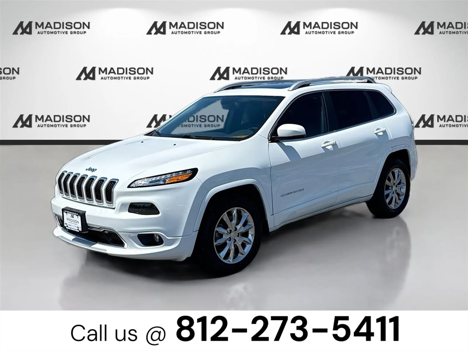 Used 2017  Jeep Overland image 1