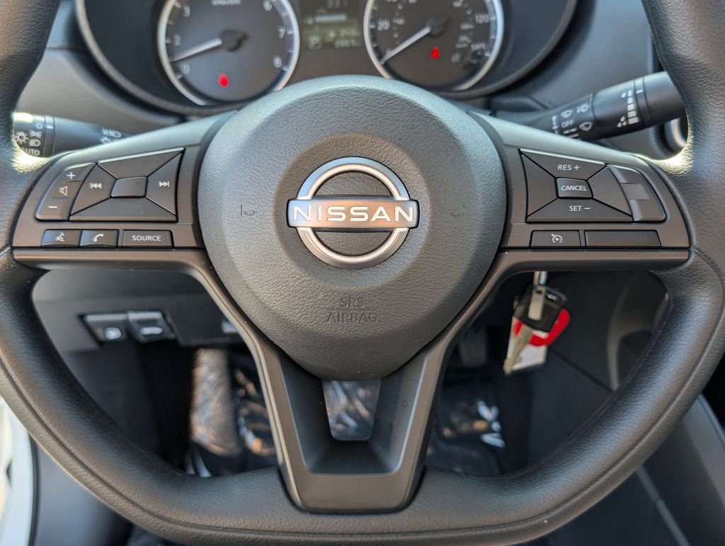 Used 2025 White Nissan 1.6 S image 19