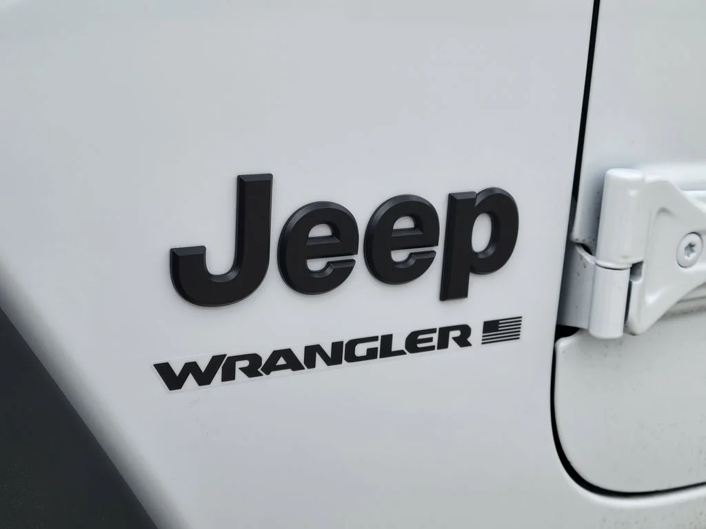 New 2026 Bright White Clear-Coat Exterior Paint Jeep Willys image 21