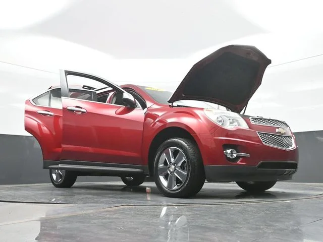 Used 2015 Red Chevrolet LT image 32
