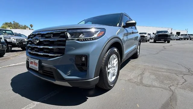 2026 Ford Explorer Active - Photo 9