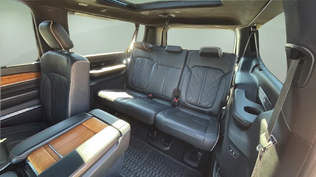 Used 2024 White Jeep Series III image 33