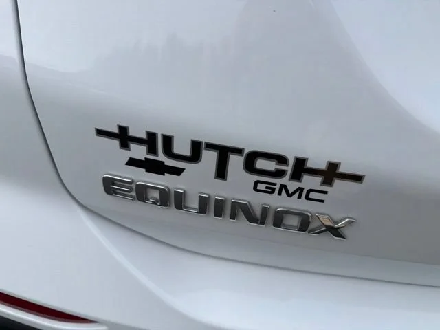 Used 2024 Summit White Chevrolet LT image 18