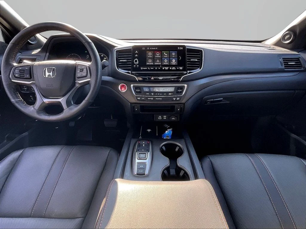Used 2025 Platinum White Pearl Honda TrailSport image 9