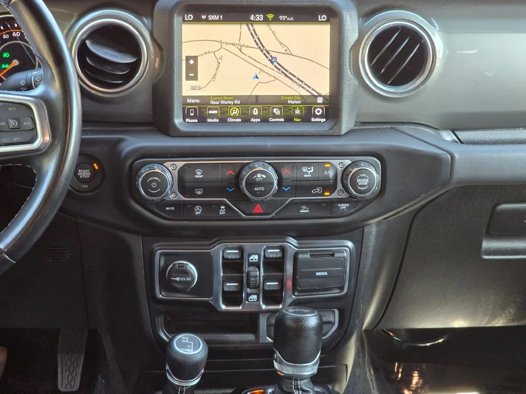 Used 2022 Gray Jeep Unlimited Sahara image 32