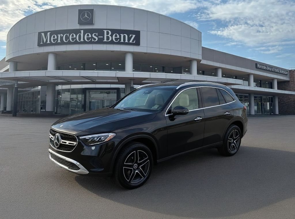 New 2026 Obsidian Black Metallic Mercedes-Benz GLC 300 image 1