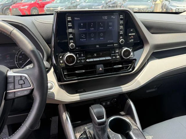 Certified Used 2020 MOON DUST Toyota Limited image 13