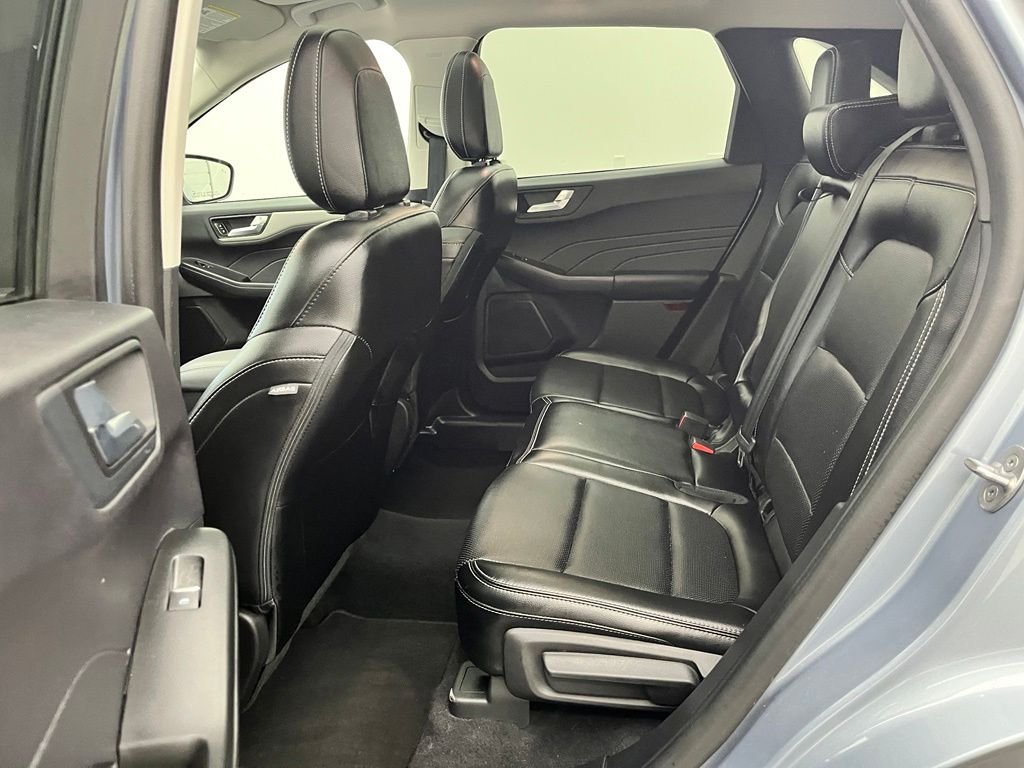 Used 2022 Blue Ford SEL image 40