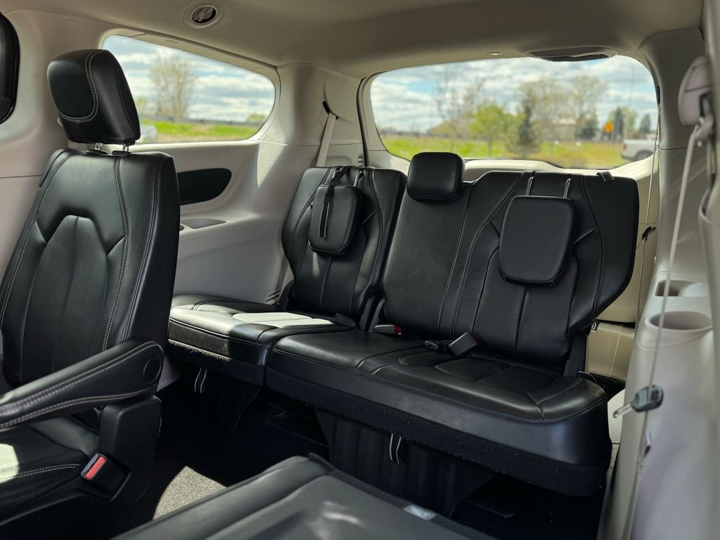 2024 Chrysler Pacifica Touring L - Photo 14