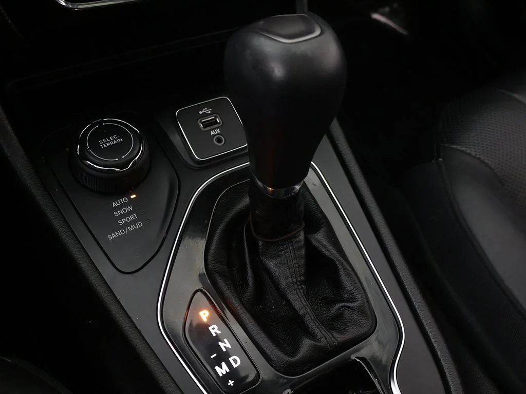 Used 2019 Gray Jeep Limited image 54