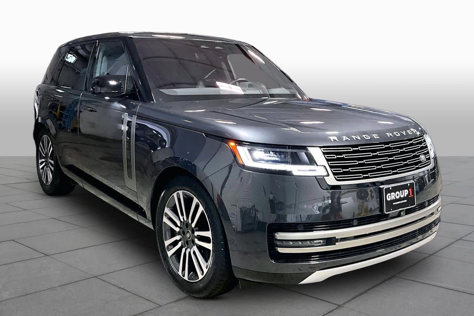 Pre-Owned 2023 Land Rover Range Rover SE